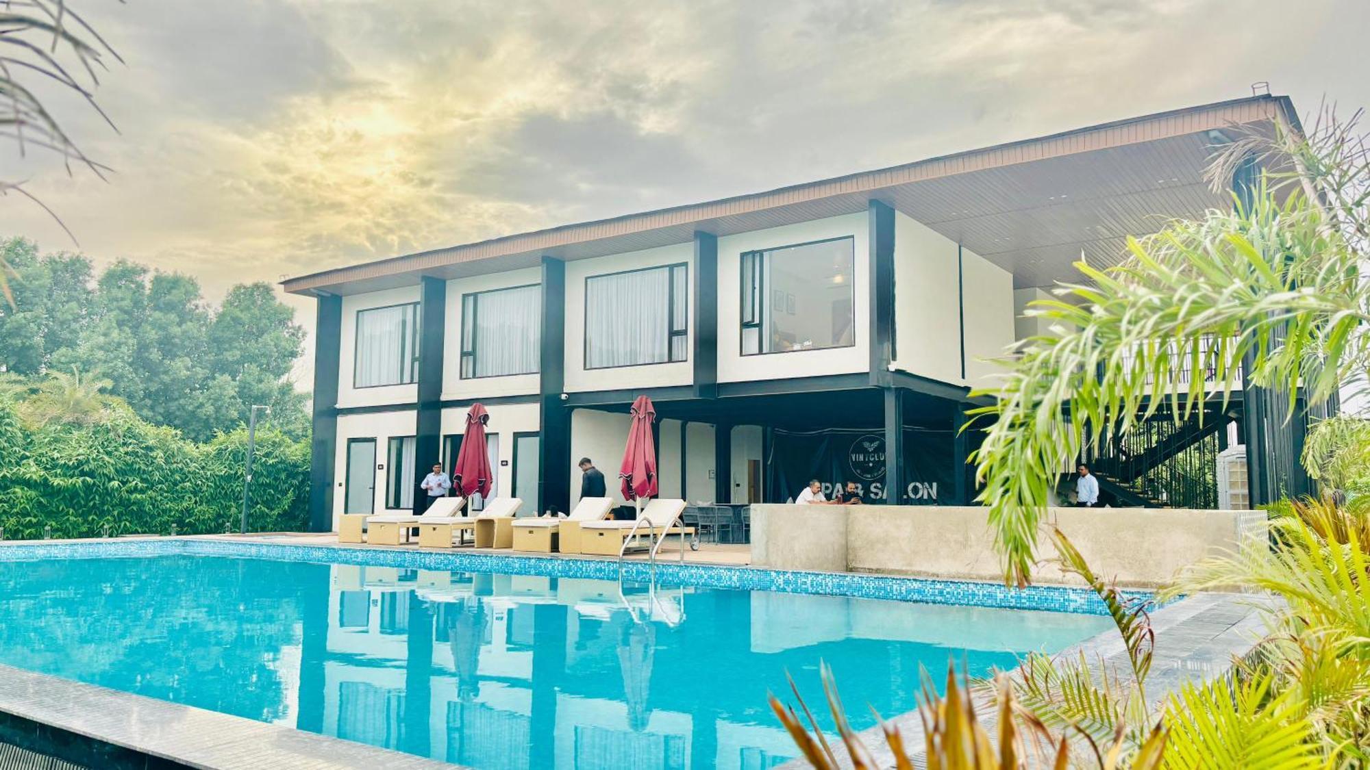 Vintclub Resort Lucknow Exterior photo