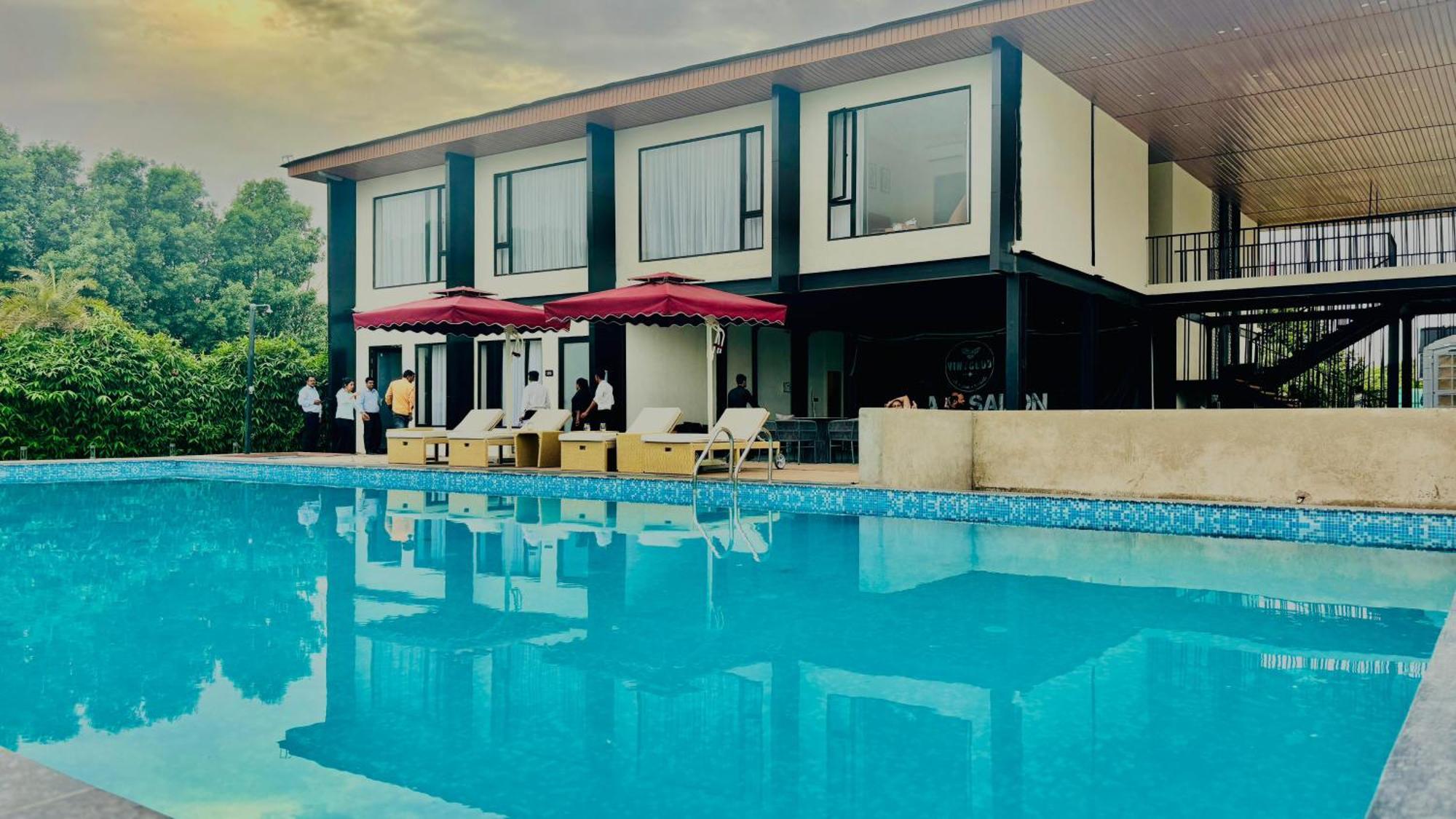 Vintclub Resort Lucknow Exterior photo